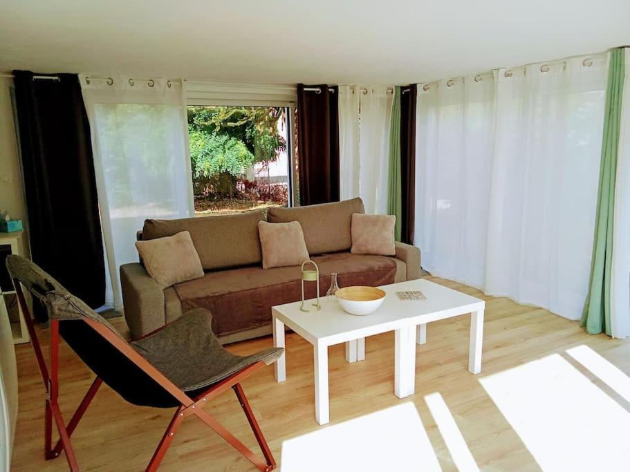 Charmant Loft Avec Jardin Pres Du Centre Ville Amboise Exterior foto